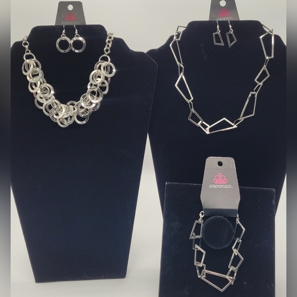 Paparazzi Jewelry Collection 2 sets + a bracelet (Shattered Geometrics)​​​